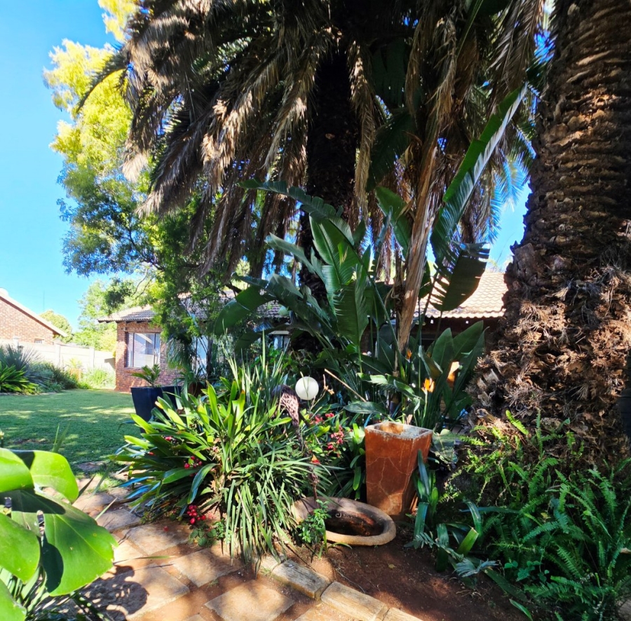  Bedroom Property for Sale in Doringkruin North West